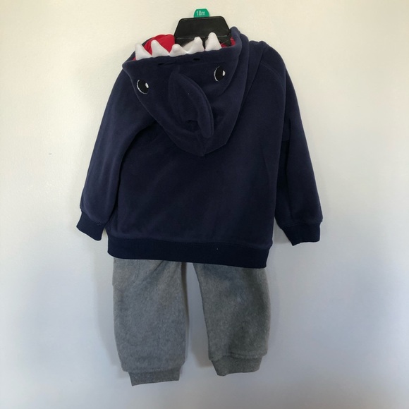 Carter’s | Boys’ 2 Piece Shark Set | Various Sizes - Picture 2 of 2